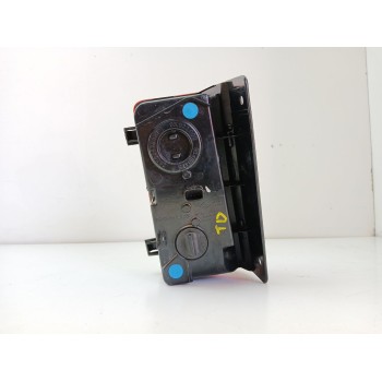 Recambio de piloto trasero derecho paragolpes para renault trafic iii autobús (jg_) 2.0 dci 150 (jgmu) referencia OEM IAM   
