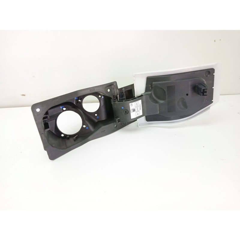 TAPA EXTERIOR COMBUSTIBLE