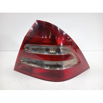 Recambio de piloto trasero derecho para mercedes-benz clase c (w203) c 270 cdi (203.016) referencia OEM IAM A2038200264  