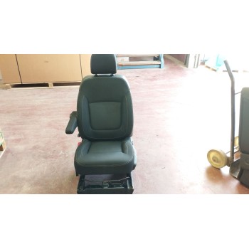ASIENTO DELANTERO IZQUIERDO 