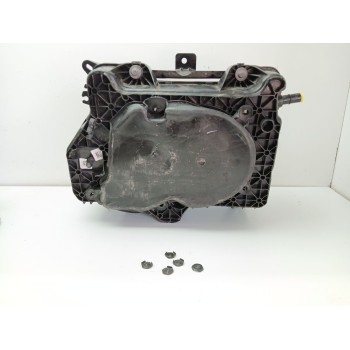 Recambio de deposito adblue para renault trafic iii autobús (jg_) 2.0 dci 150 (jgmu) referencia OEM IAM 924809389R  