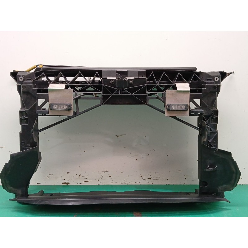 Recambio de panel frontal para seat leon st (5f8) 2.0 tdi 4drive referencia OEM IAM 5F0805588F  