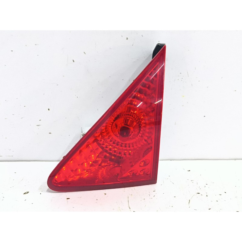 Recambio de piloto trasero derecho interior para peugeot 3008 i monospace (0u_) 2.0 hdi 150 / bluehdi 150 referencia OEM IAM 968