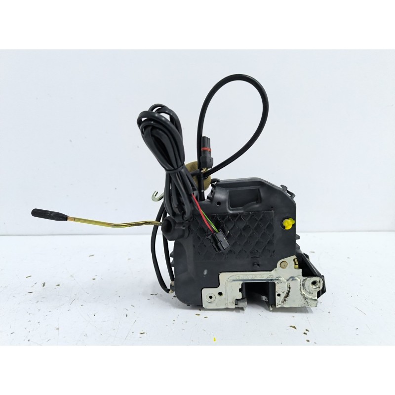 CERRADURA PUERTA DELANTERA IZQUIERDA 004133112637