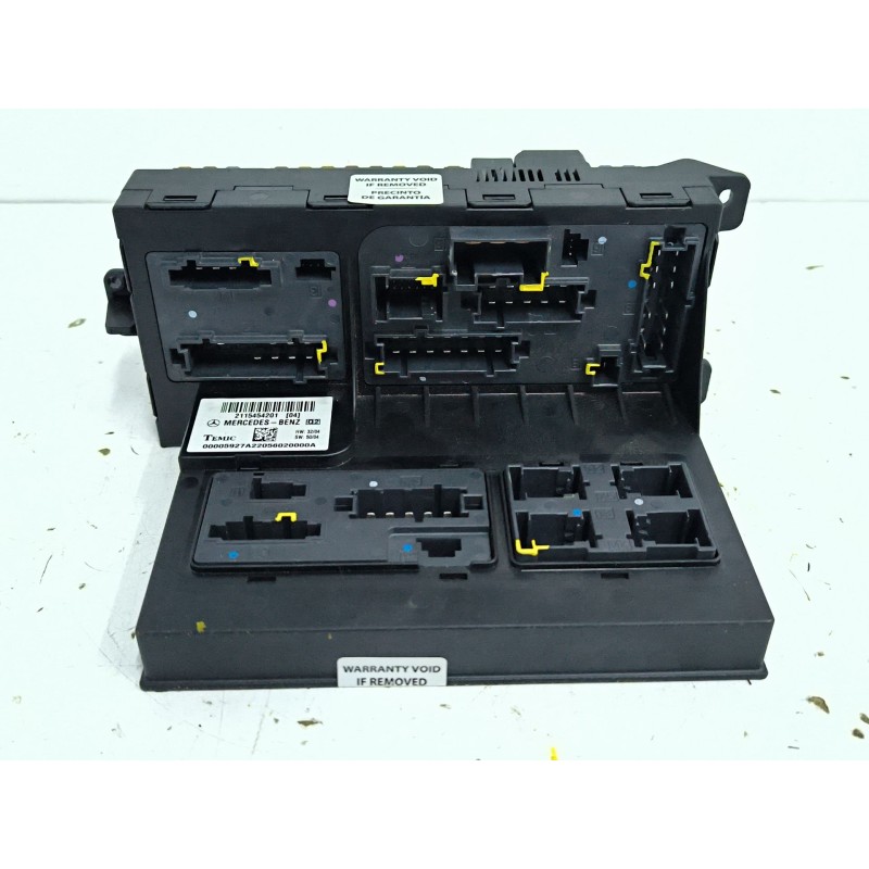 CAJA RELES / FUSIBLES