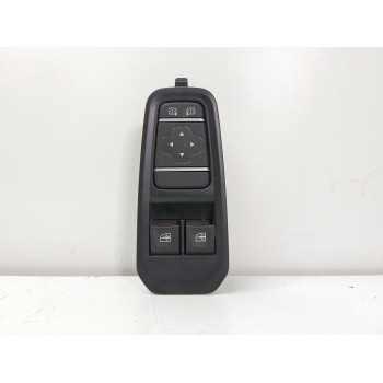 MANDO ELEVALUNAS DELANTERO IZQUIERDO 806064192R 