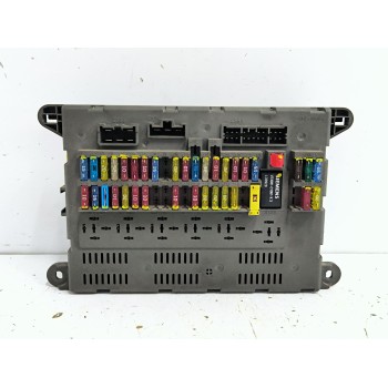 Recambio de caja reles / fusibles para land rover freelander i (l314) 2.0 di 4x4 referencia OEM IAM 518665104  