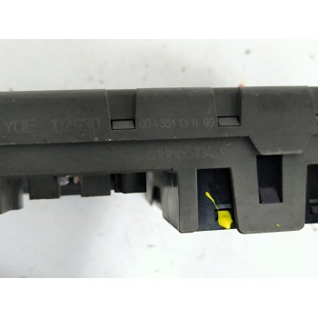 Recambio de caja reles / fusibles para land rover freelander i (l314) 2.0 di 4x4 referencia OEM IAM 518665104  