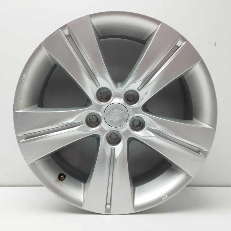 Recambio de llanta para kia sportage iii (sl) 2.0 crdi awd referencia OEM IAM 529103U200 6,5JX17 ET35 5H 5X115