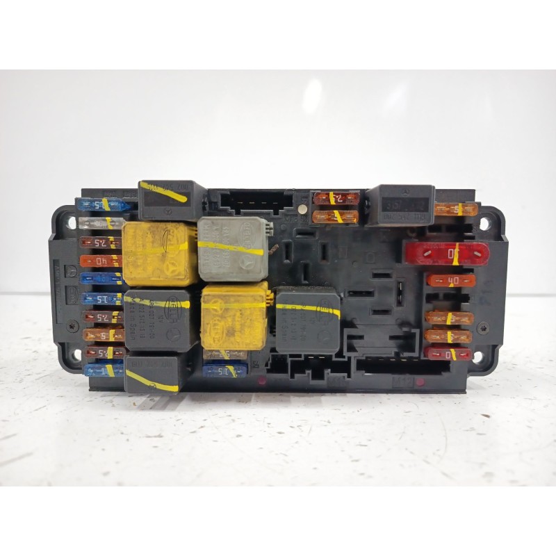 CAJA RELES / FUSIBLES 5DK008485