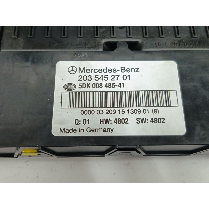 CAJA RELES / FUSIBLES 5DK008485
