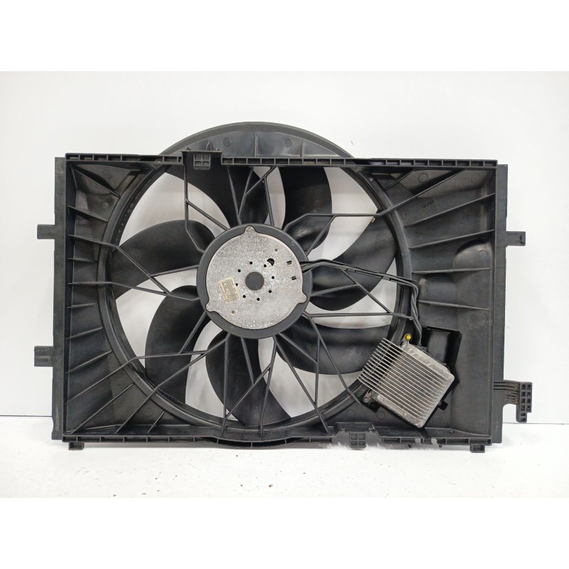 Recambio de electroventilador para mercedes-benz clase c (w203) c 220 cdi (203.008) referencia OEM IAM A2035000193  
