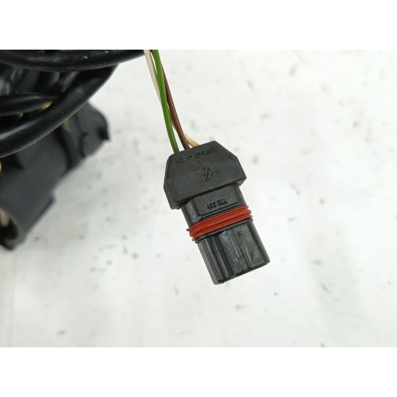 CERRADURA PUERTA DELANTERA IZQUIERDA