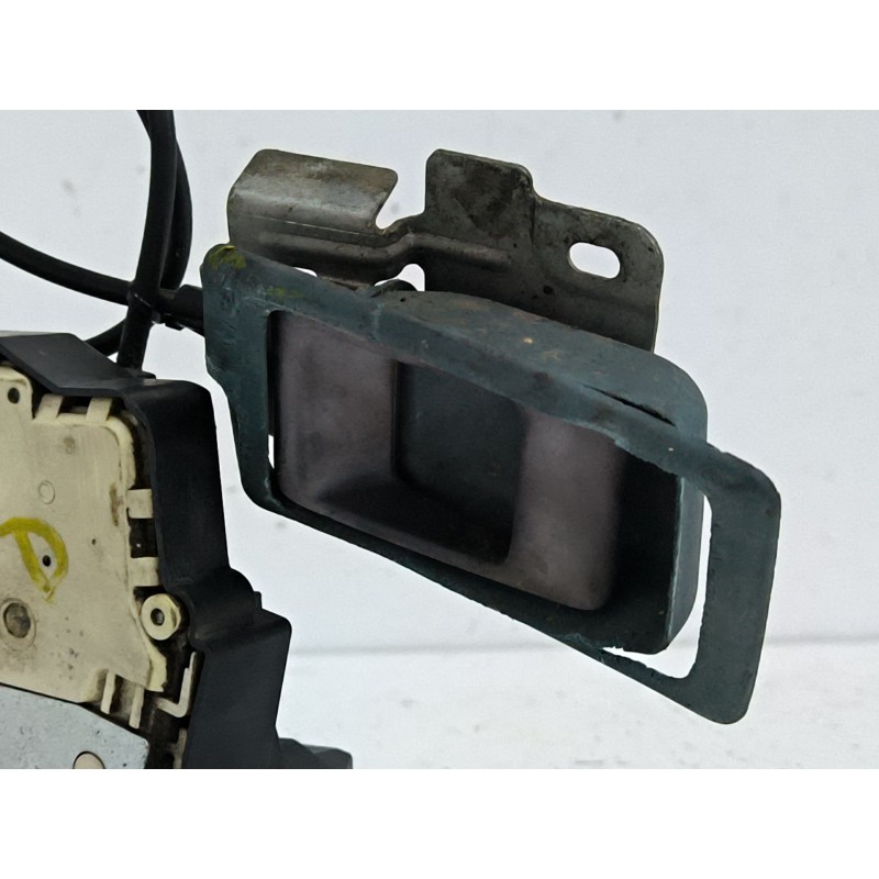 CERRADURA PUERTA DELANTERA DERECHA