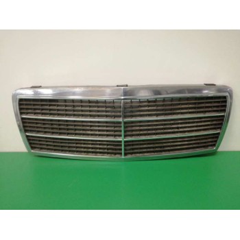 Recambio de rejilla delantera para mercedes-benz clase c (w202) berlina 220 diesel (202.121) referencia OEM IAM 2028880023  