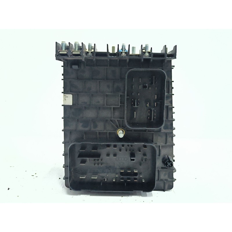 CAJA RELES / FUSIBLES