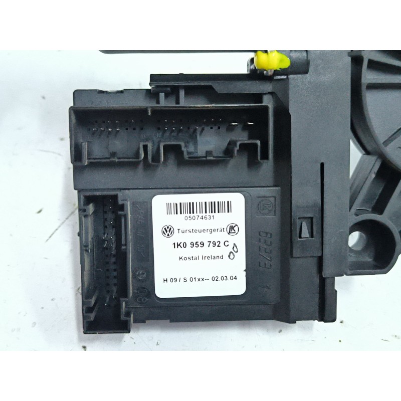 MOTOR ELEVALUNAS DELANTERO DERECHO