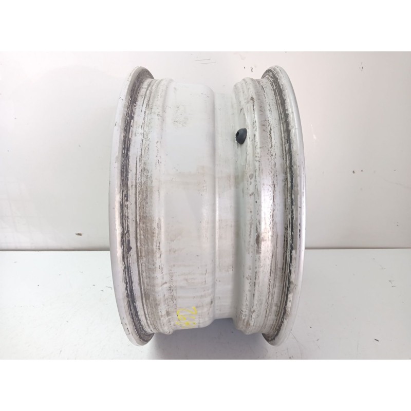 LLANTA 7JX16EH2 5H 5X121