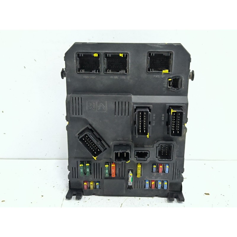 Recambio de caja reles / fusibles para peugeot partner (s2) 1.9 diesel referencia OEM IAM 9652474680  