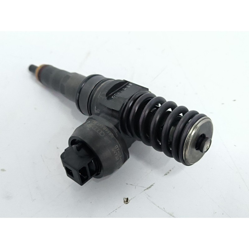 Recambio de inyector para volkswagen polo iv (9n_, 9a_) 1.4 tdi referencia OEM IAM 038130073BN 54732 