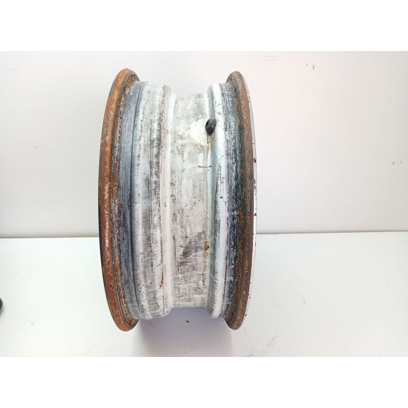 LLANTA 6JX16 6H 6X141