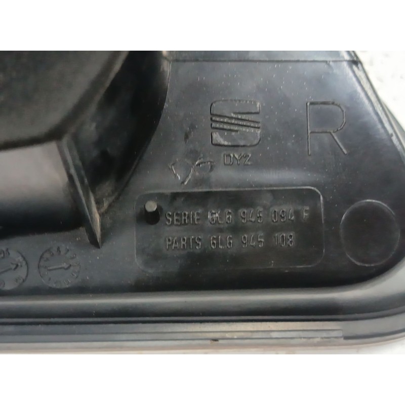 PILOTO TRASERO DERECHO INTERIOR 6L6945108