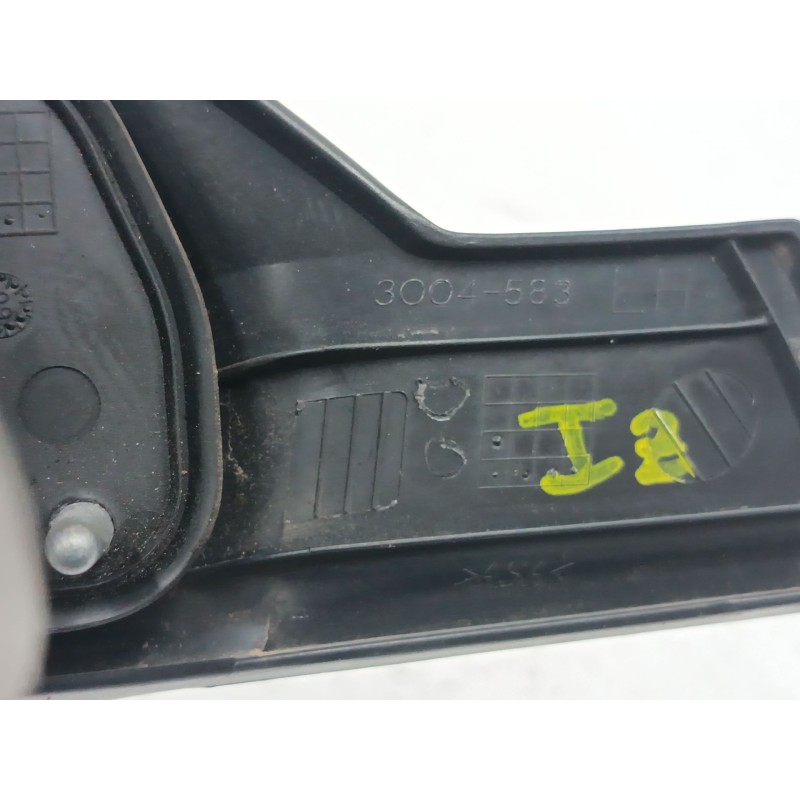 RETROVISOR IZQUIERDO