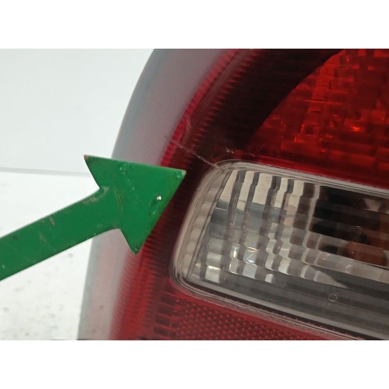PILOTO TRASERO IZQUIERDO 9154480