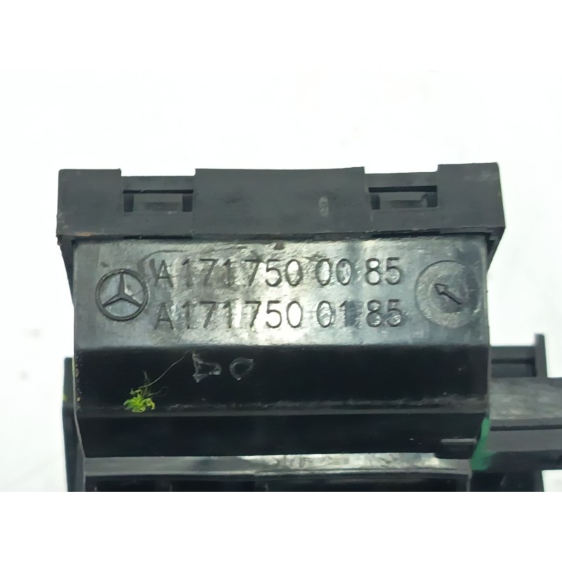 CERRADURA MALETERO / PORTON A1717500185