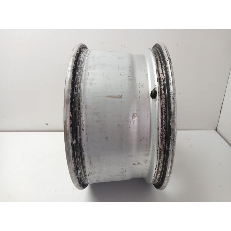 LLANTA 17X8.5JH2 ET52 5H 5X110