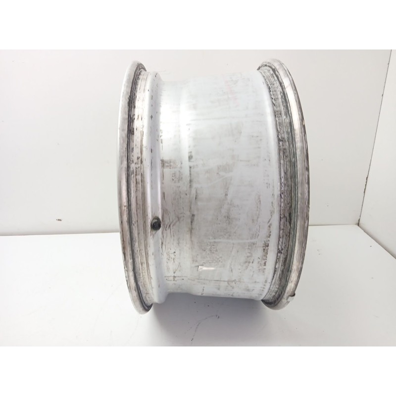 LLANTA 17X8.5JH2 ET52 5H 5X110