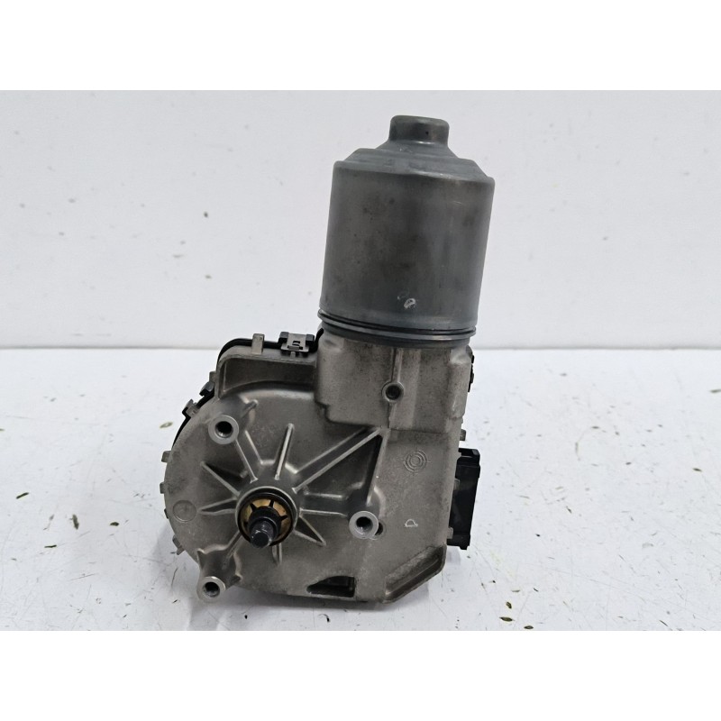 MOTOR LIMPIA DELANTERO 0390241801