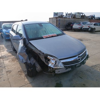 opel astra h (a04) del año 2010
