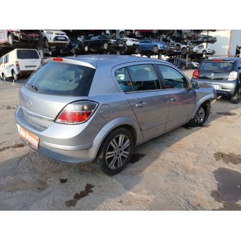opel astra h (a04) del año 2010