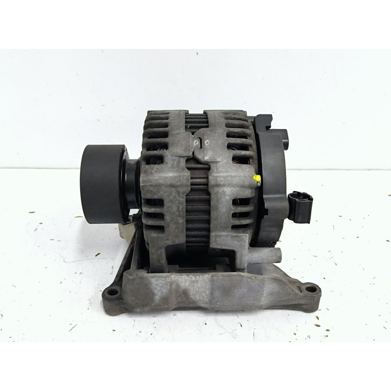 Recambio de alternador para volkswagen touareg (7la, 7l6, 7l7) 5.0 v10 tdi referencia OEM IAM 0121615013 070903201E 