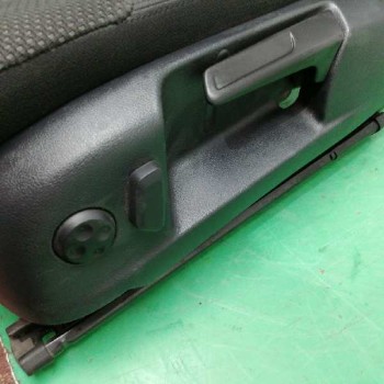 Recambio de asiento delantero izquierdo para volkswagen passat berlina (3c2) 1.4 16v tsi referencia OEM IAM   