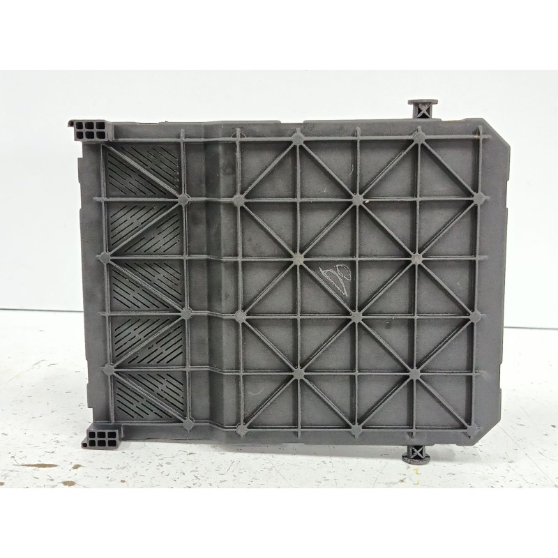 CAJA RELES / FUSIBLES