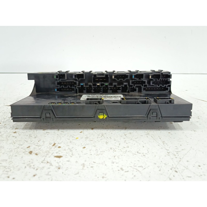 CAJA RELES / FUSIBLES 5DK00797410