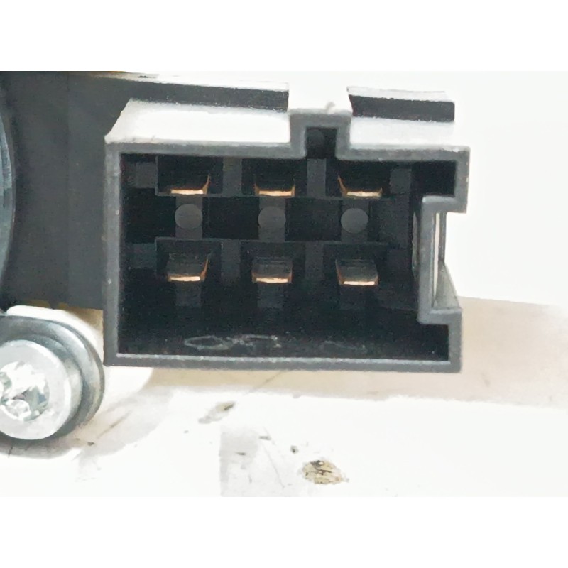 MOTOR ELEVALUNAS TRASERO DERECHO 996147101 7746013301