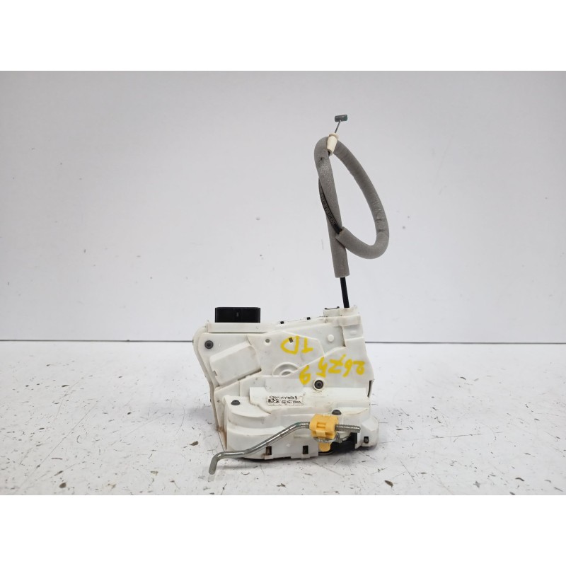 CERRADURA PUERTA TRASERA DERECHA