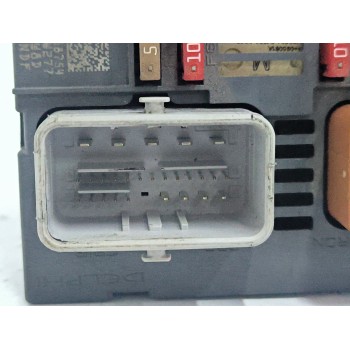 Recambio de caja reles / fusibles para peugeot 407 (6d_) 2.0 hdi (6drhrh) referencia OEM IAM 9667044980  