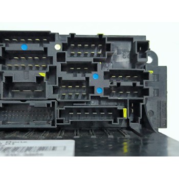 Recambio de caja reles / fusibles para mercedes-benz clase c (w203) c 180 kompressor (203.046) referencia OEM IAM 2035452901 5DK