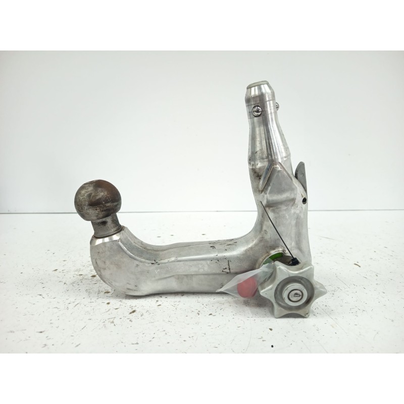 ENGANCHE REMOLQUE 4Z7092156