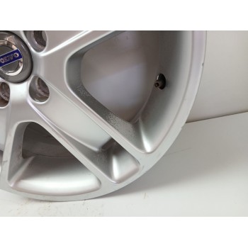 Recambio de llanta para volvo s40 ii (544) 2.0 d referencia OEM IAM 30714965 7JX17 ET52.5 5H 5X112