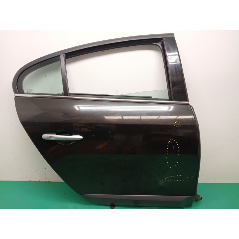Recambio de puerta trasera derecha para renault fluence (l3_) 1.5 dci (l30b) referencia OEM IAM   