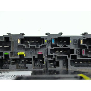 Recambio de caja reles / fusibles para mercedes-benz clase c (w203) c 180 kompressor (203.046) referencia OEM IAM 2095451501 5DK