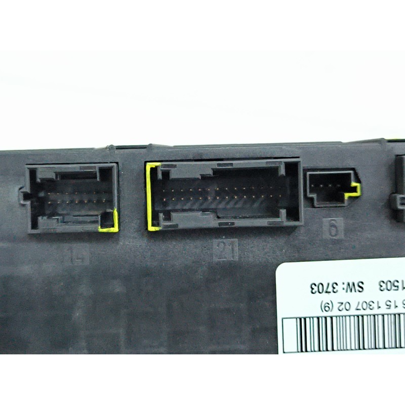 CAJA RELES / FUSIBLES 5DK00848602