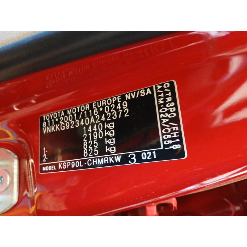 TOYOTA YARIS (_P9_) 2009