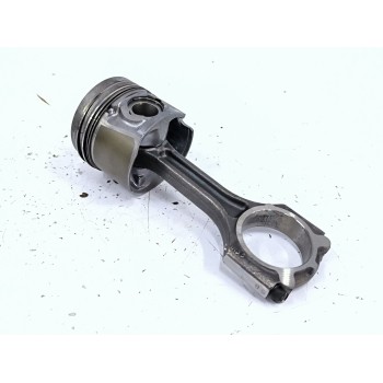 Recambio de biela para kia sportage iii (sl) 1.7 crdi referencia OEM IAM 235102A400  
