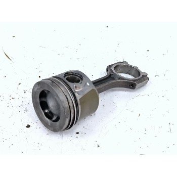 Recambio de biela para kia sportage iii (sl) 1.7 crdi referencia OEM IAM 235102A400  
